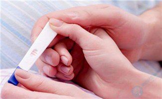 做试管婴儿从胚胎移植到验孕都有哪些征兆？
