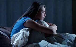 在试管婴儿期间失眠，会对周期产生影响吗？科学解读与安眠攻略