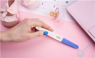 试管婴儿囊胚着床后有哪些症状表现？